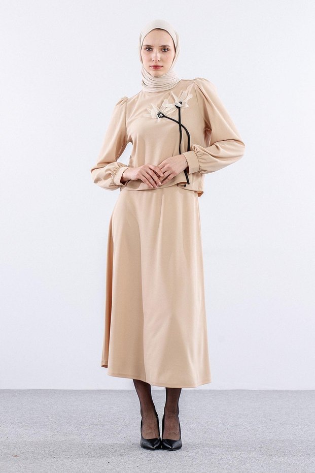 Women's Transitional Woven Fabric Set with Floral Accessories Sweatshirt and Scuba Skirt with Elastic Waist