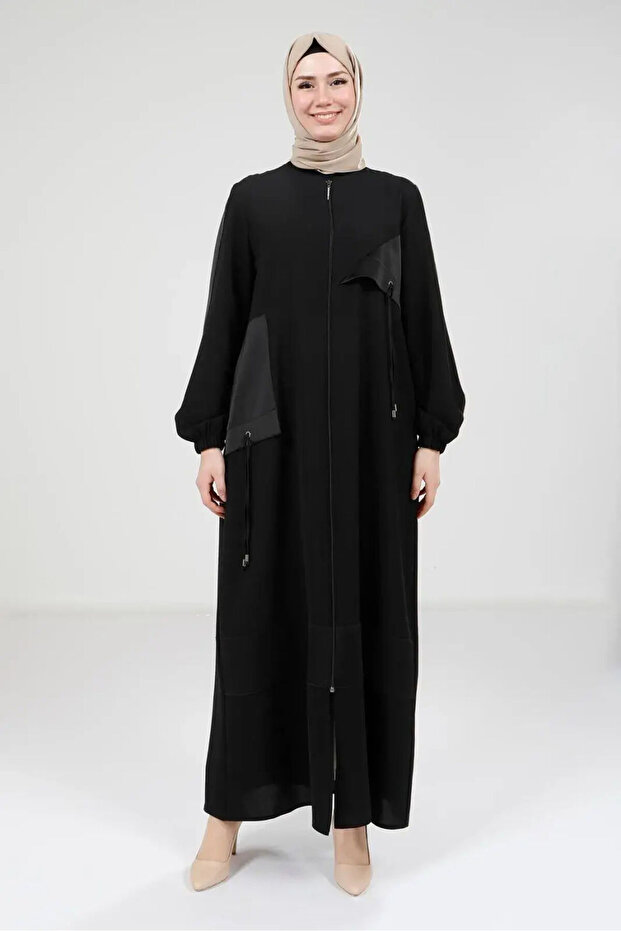 Black Satin Paneled Zippered Round Neck Hijab Ferace 9203-25