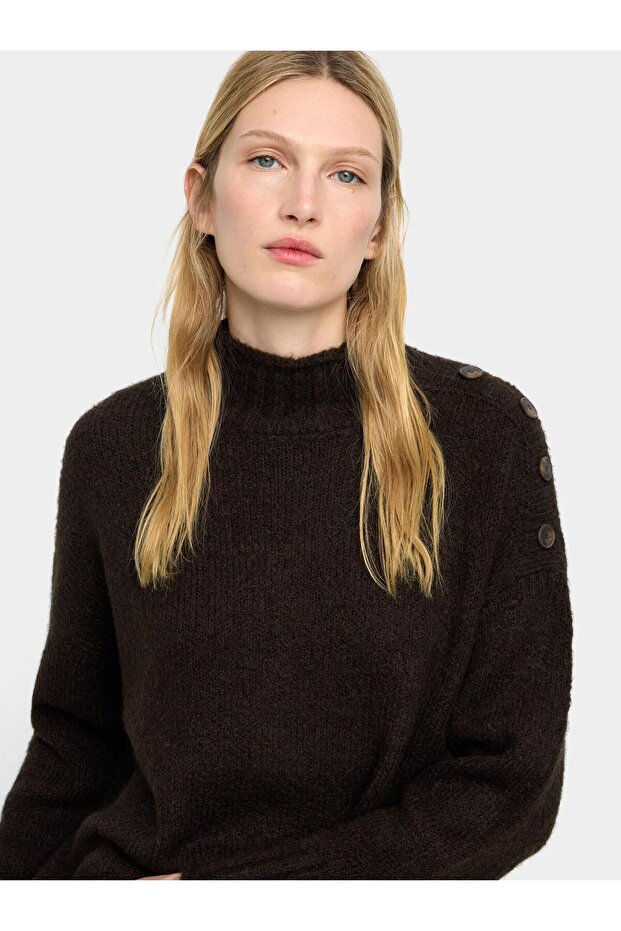 Düğme Detaylı Örme Kazak - 1