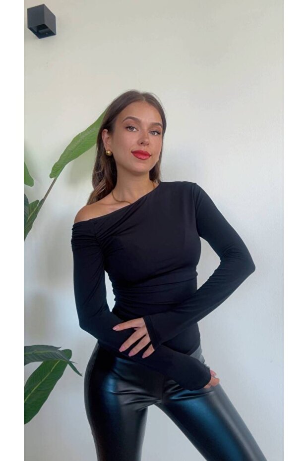 Off Shoulder Blouse - 1
