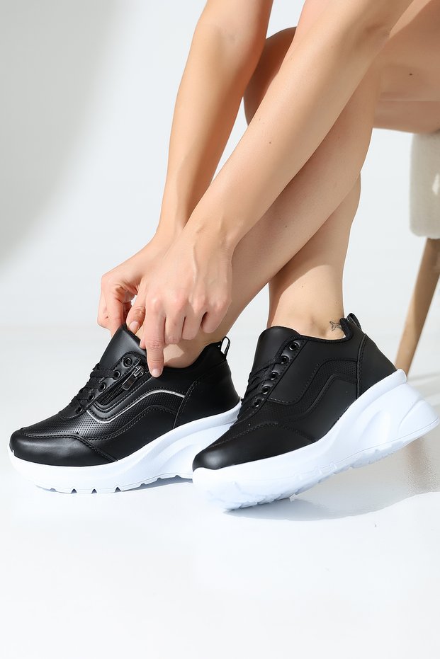 Black High White Sole Sneaker Women: Casual Sports Shoe Models with Zipper Detail