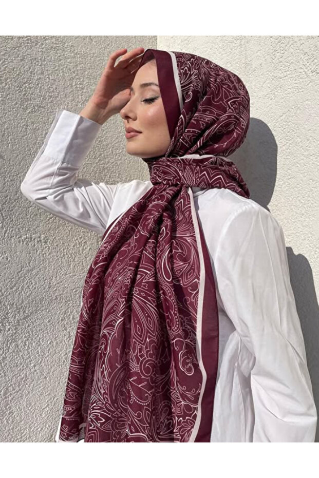 شال ناعم بنمط عرقي من لوريس بولو - 1