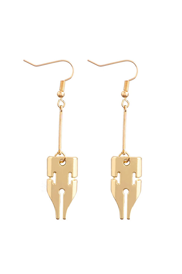 Hook Earrings Anime JoJo Bizarre Adventure Drop Earrings Cosplay Props Kakyoin Noriaki Cherry Earrin