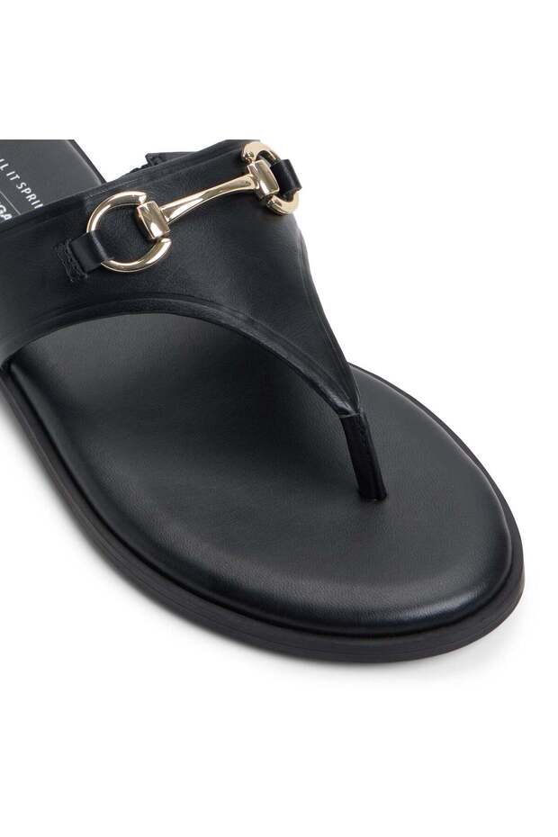 Evodie / Flat Sandals - 6