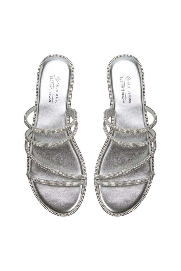 Vamika / Flat Sandals - 7