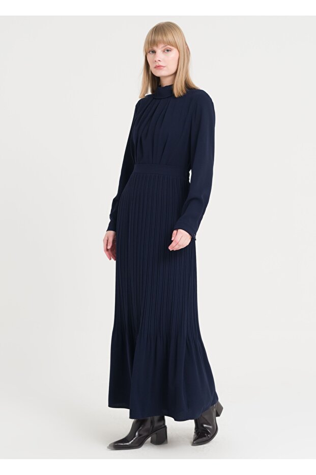 Degaje Yaka Piliseli Elbise - 3