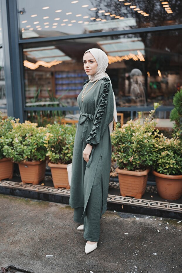 طقم ميلا المزدوج المكشكش - 4