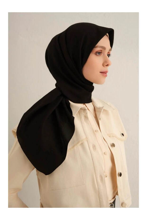 Stylish Modern Scarf Gold Color Scarf