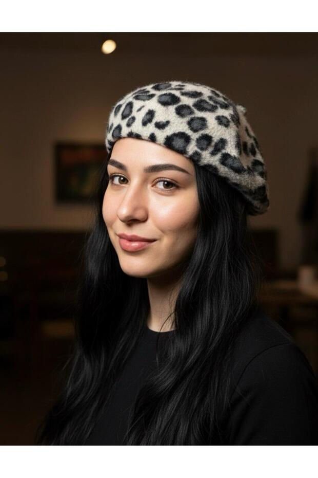 Painter Hat Beige with Leopard Pattern on Top