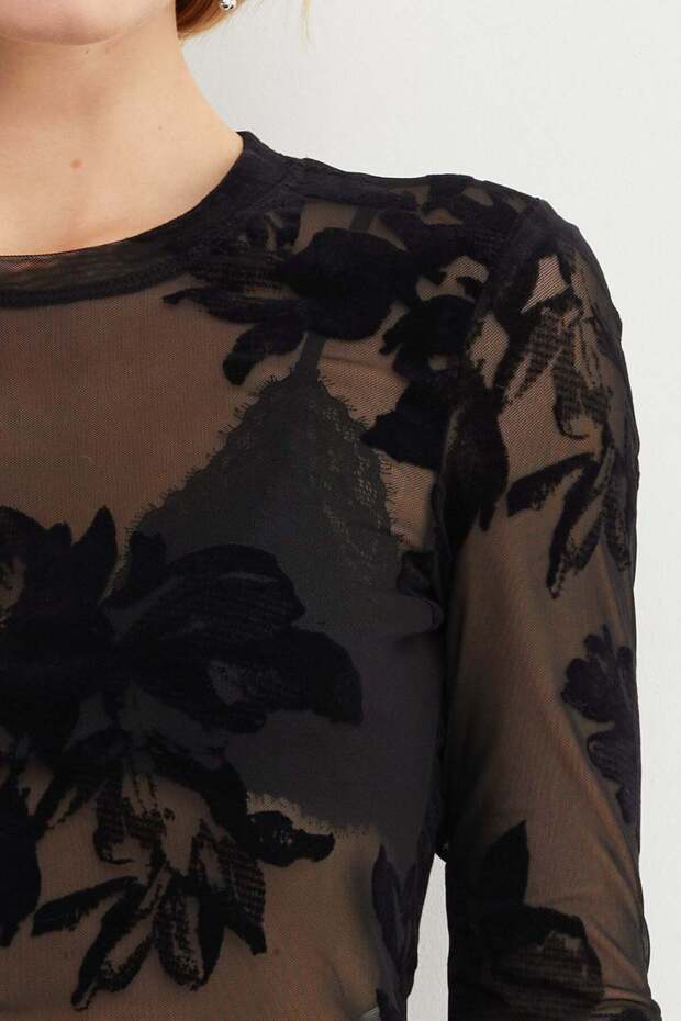 بلوزة شفافة منقوشة بالزهور - 6