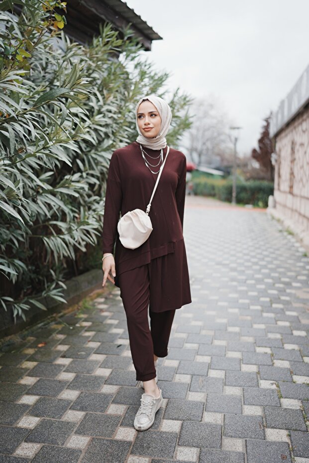 طقم ساندي ديسا المزدوج باللون البني