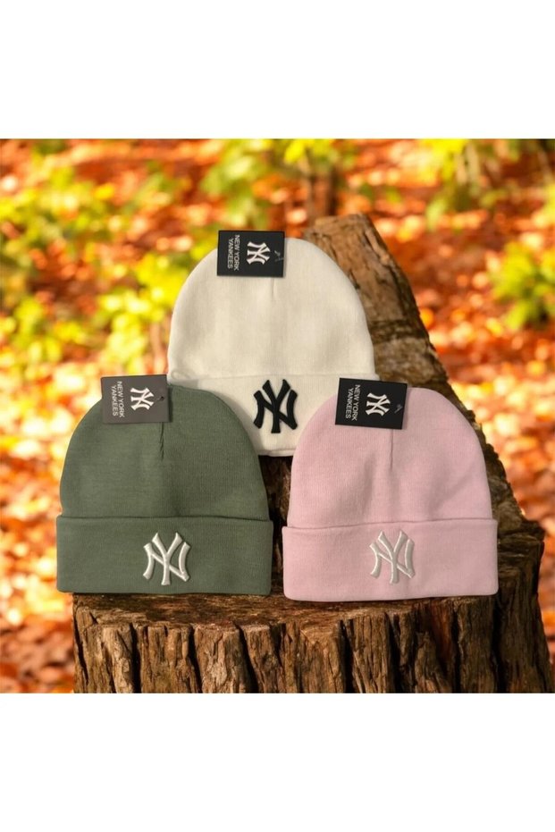 Unisex 3 Pieces Ny Embroidered Stylish Quality Cold Weather Winter Outdoor Beanie