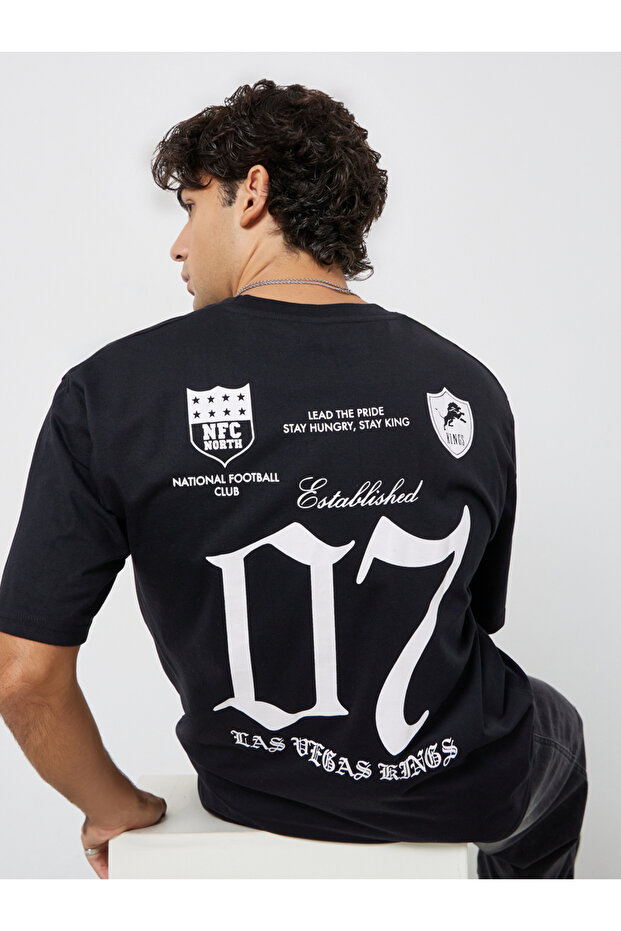 Men Black Graphic Print Oversized Jersey T-Shirt