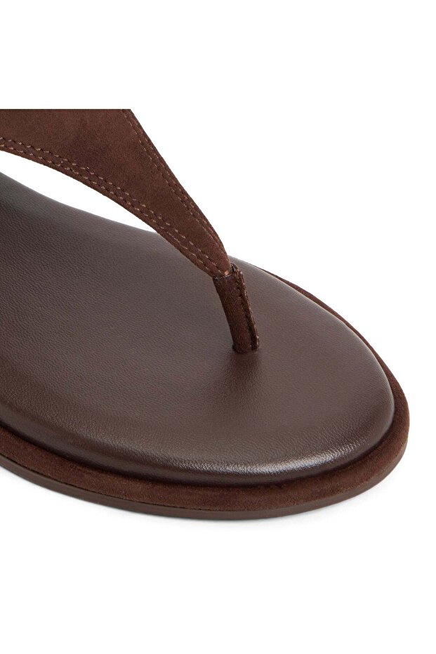 Mevia / Flat Sandals - 5