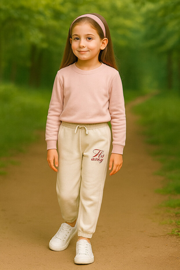 Mişil 213-12-25 Girl's 3 Thread Count Fleece-Lined Comfortable Fit Elastic Cuffed Sweatpants Age 8/12