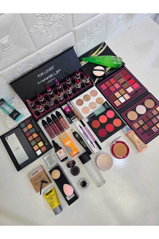 مجموعه مكياج كتكاملة - 2
