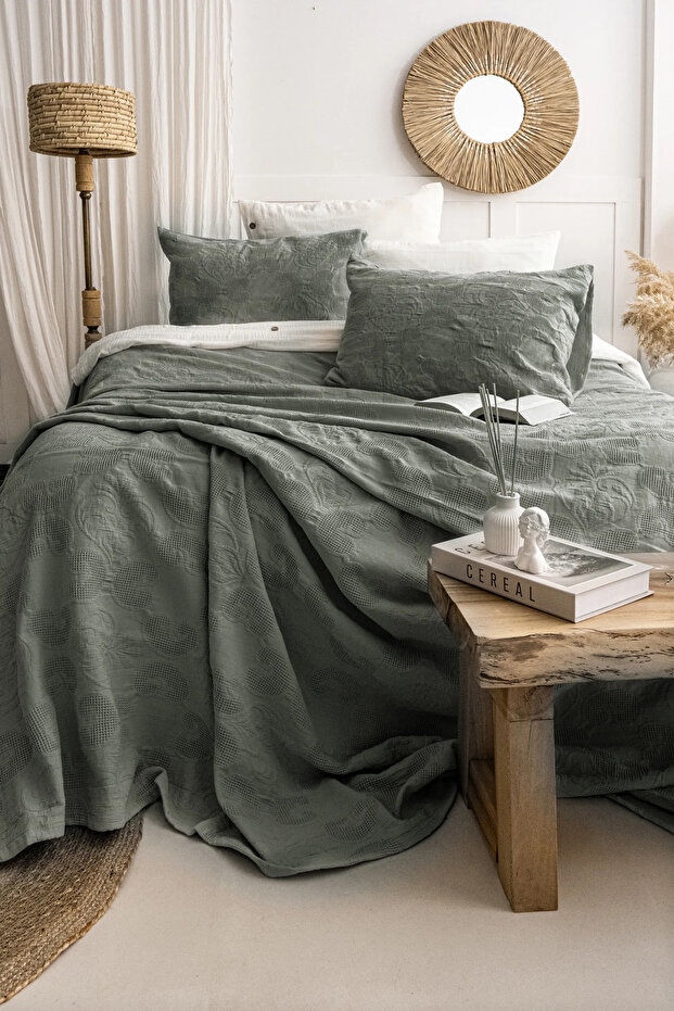 Italo Jacquard Bedspread Set, Classic Textured, 100% Cotton Jacquard Fabric, 3 Piece Bedroom Set