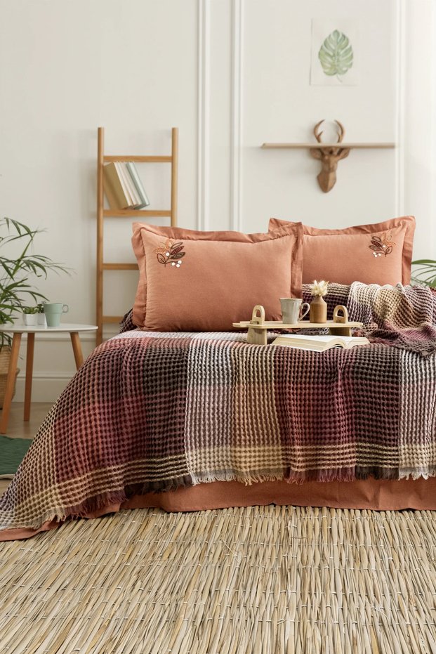 Florence Bedspread Set, Hand Embroidery Detailed, 100% Cotton Jacquard Fabric, 6 Piece Bedding Set