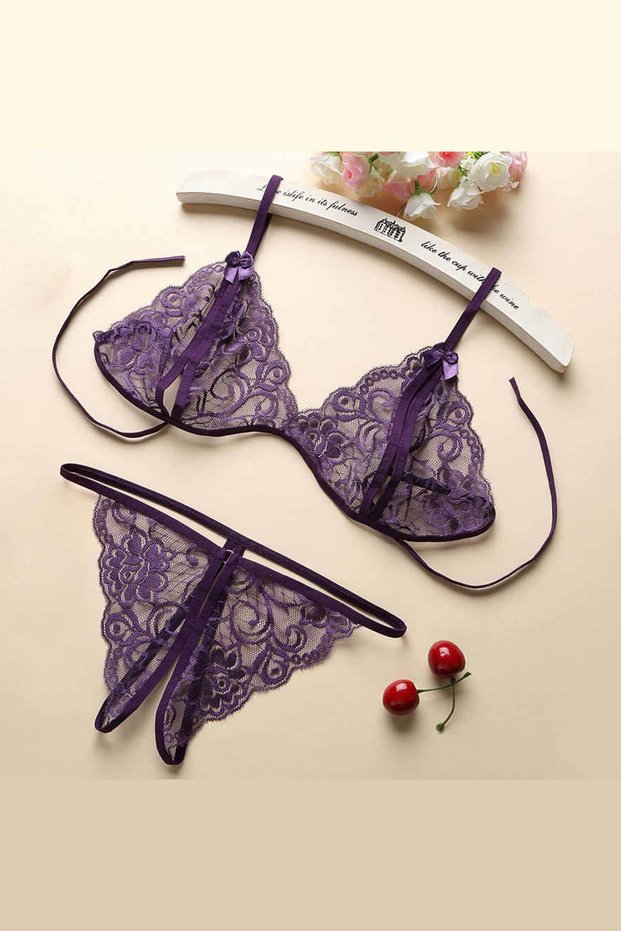 Women's Purple Lace Bra Panties Set