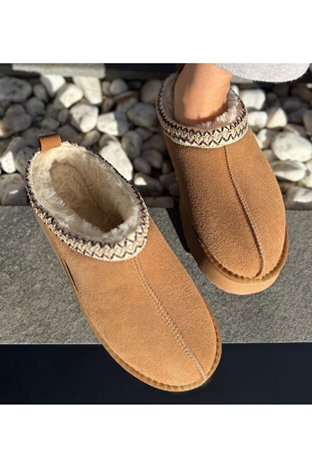 Ug Patch Camel Slippers - 2