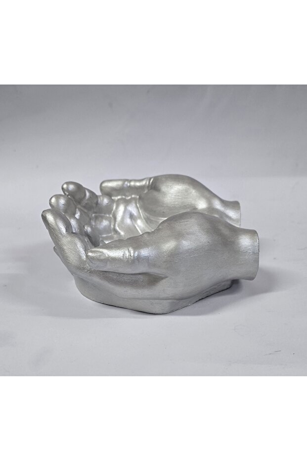 Mainile Domnului - 4