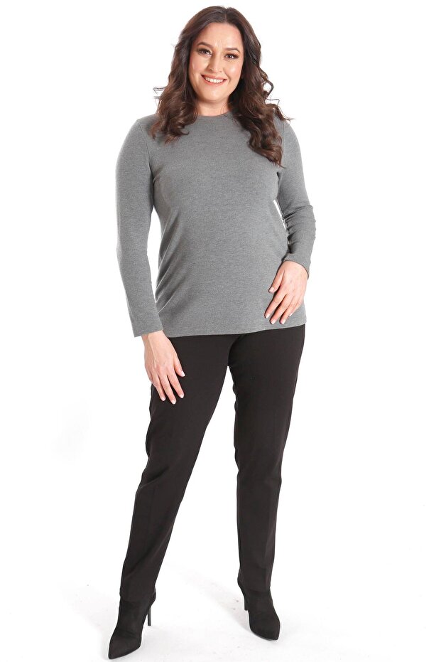 بلوزة ترين42بلس كبيرة الحجم بياقة دائرية بلون أنثراسايت - 2