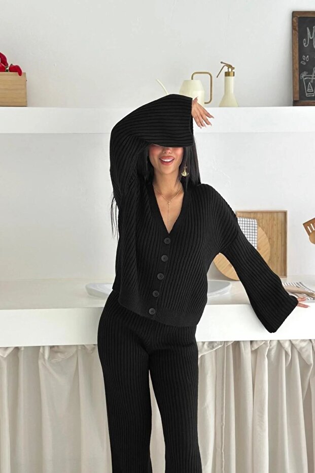 Women's Standard Size V-Neck Buttoned Knitwear Bottom-Top Set