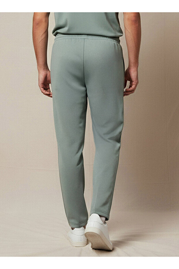 بنطلون رياضي رجالي برباط عند الخصر - 3