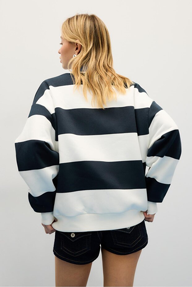 Çizgili işlemeli sweatshirt - 5