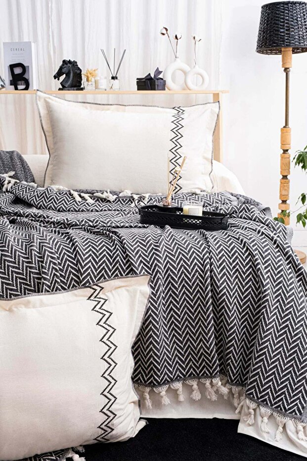Luna Anthracite Bedspread - 1