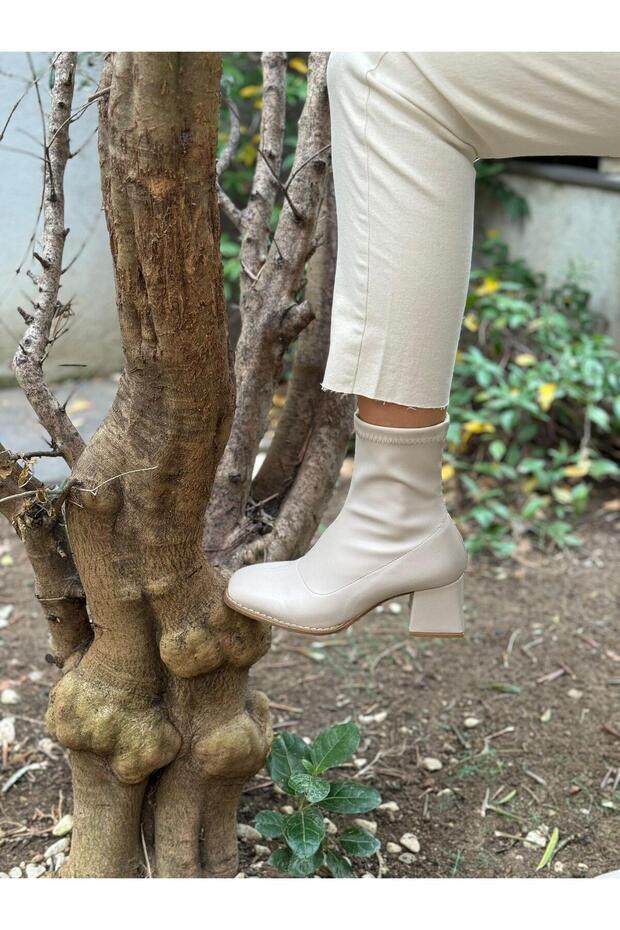 Krem Cilt Streçli Kadın Günlük Bot - 2