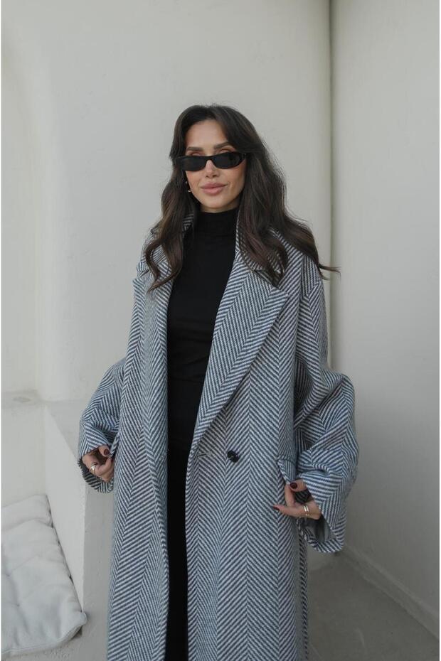 Light Gray Herringbone Patterned Coat - 5