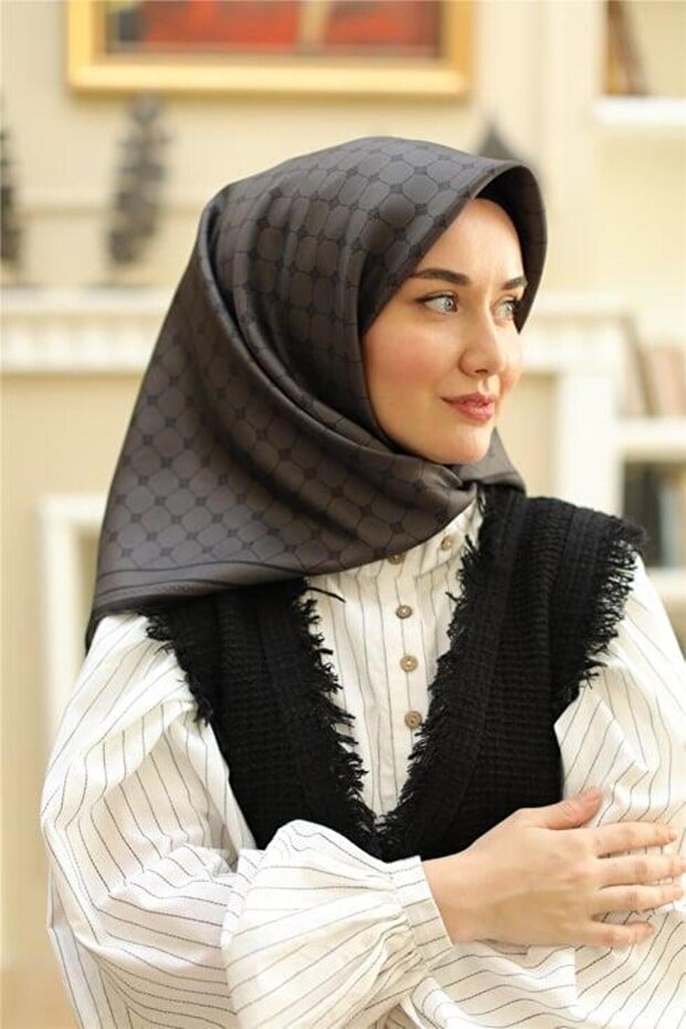 وشاح حريري تيفيل بنمط مختلط من أنثراسايت IST 11393 - 24
