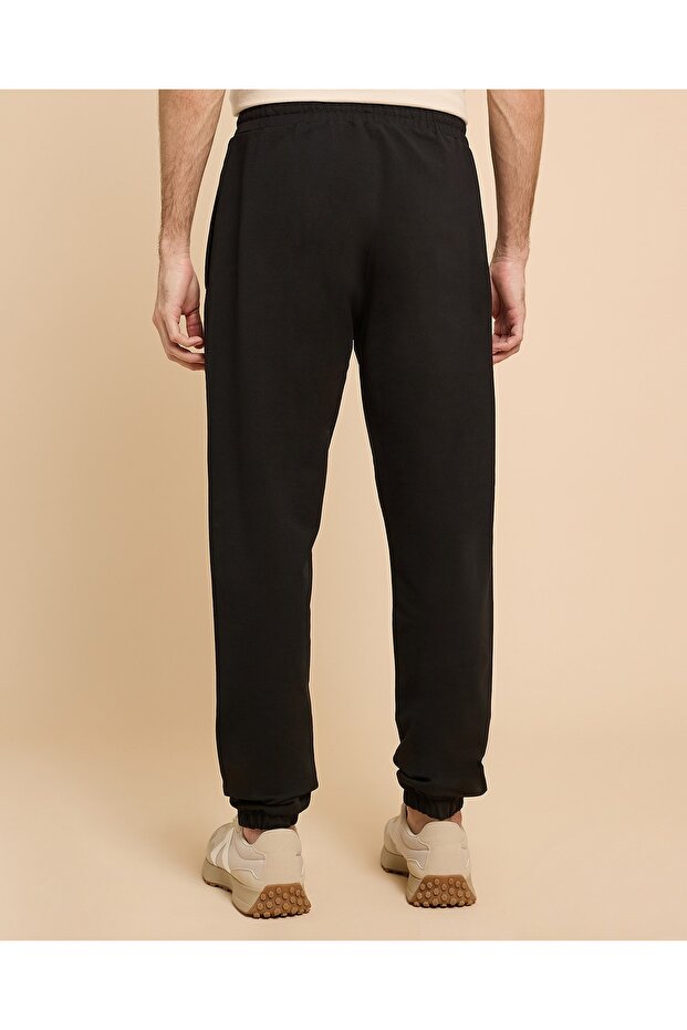 Solid Joggers With Drawstring Waist - 4