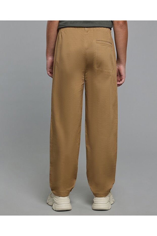 Solid Woven Pants With Drawstring Waist - 4