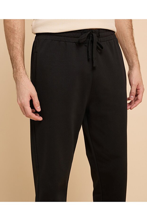 Solid Joggers With Drawstring Waist - 6