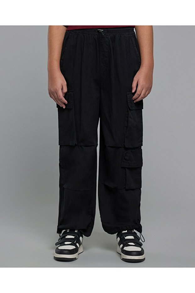 Solid Cargo Pants With Elastic Waist - 1