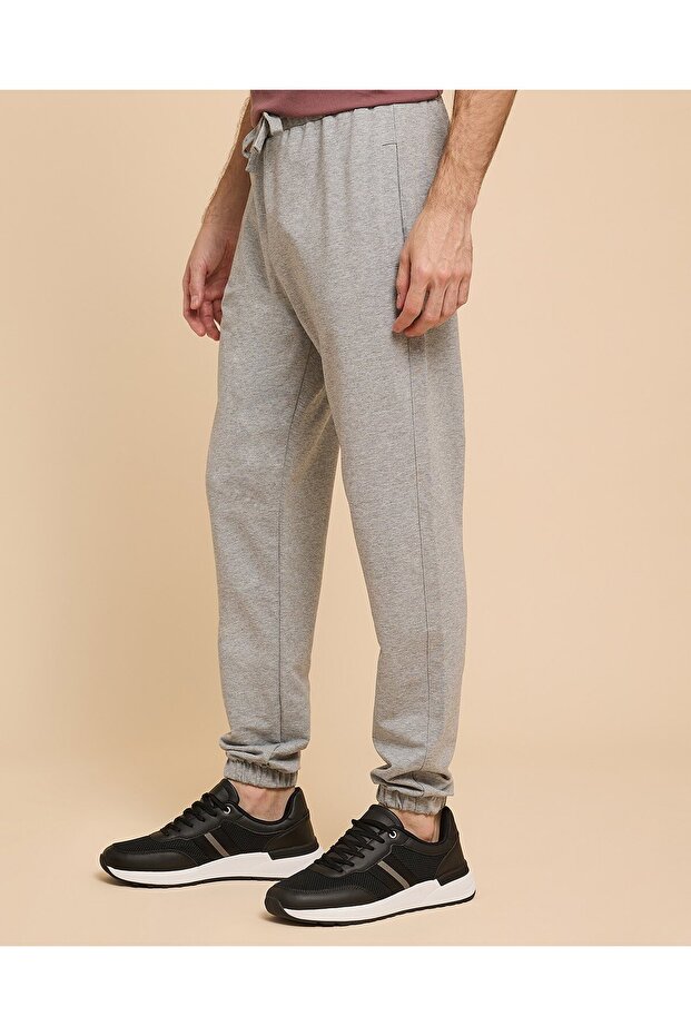 Solid Joggers With Drawstring Waist - 3