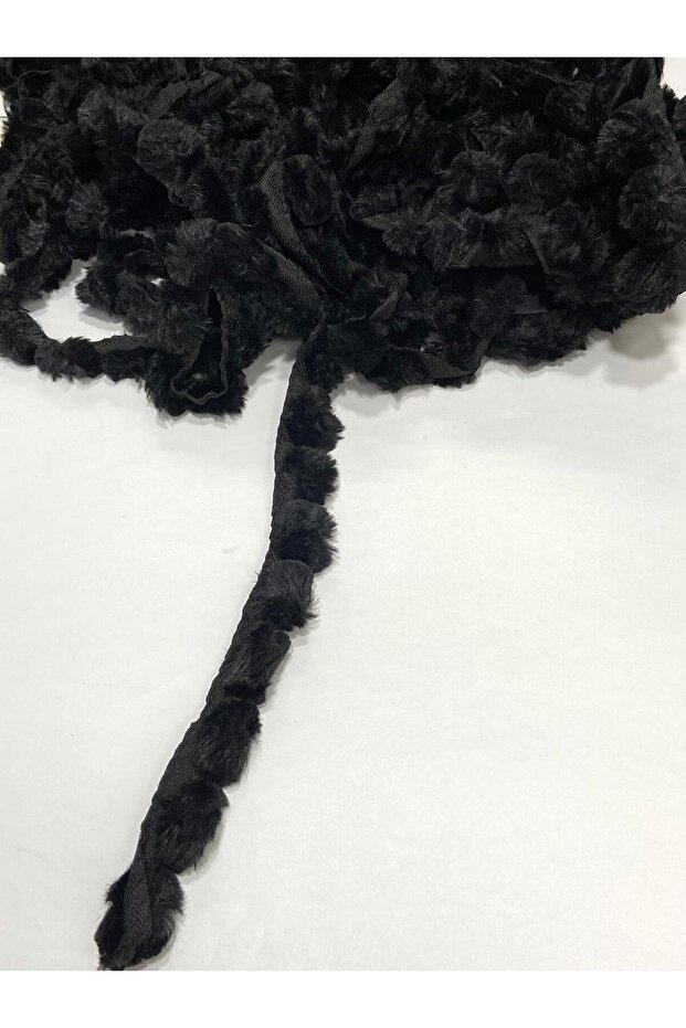 Plush Soft Pompom Ribbon / 1 Meter / Black