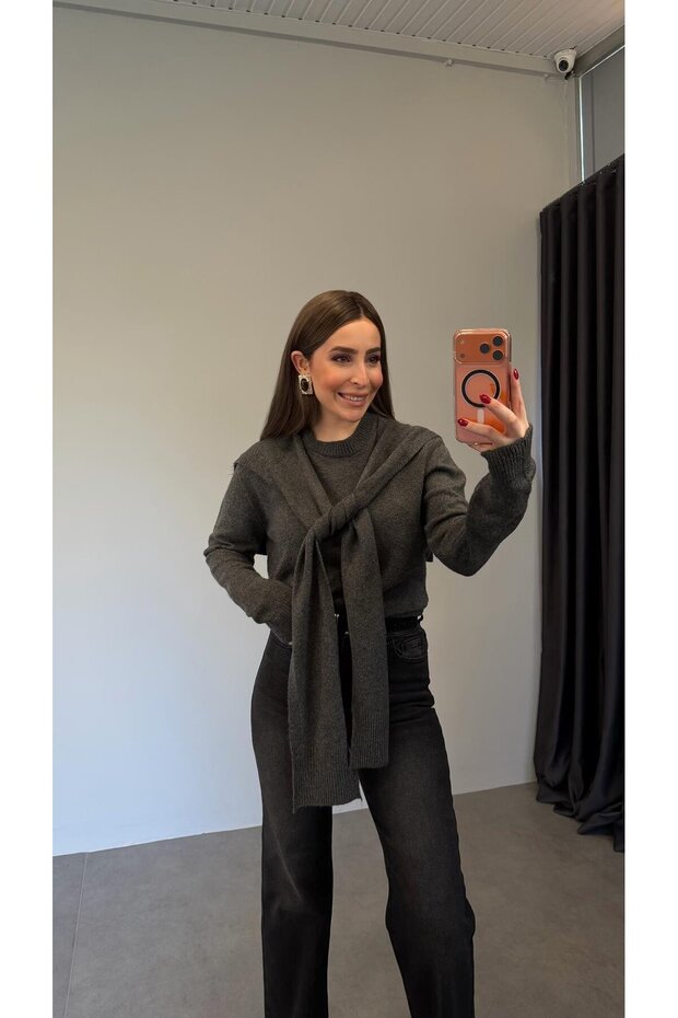 Viral Scarf Detailed Knitwear Sweater Gray