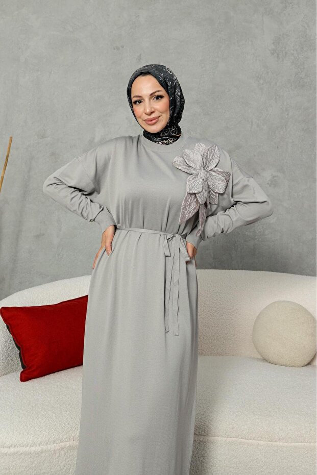 çiçek detaylı triko elbise - 1