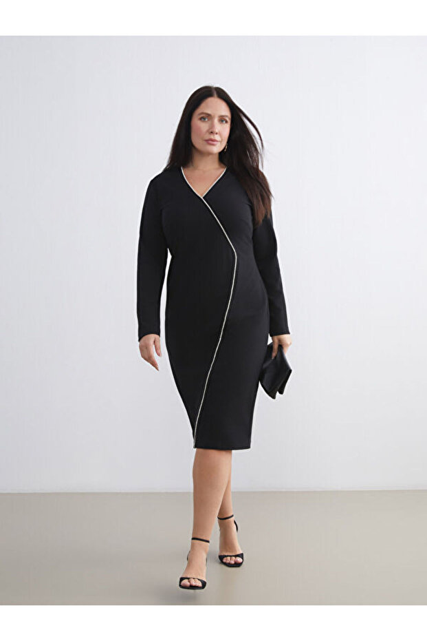 Esvab • Modern & Distinctive Plus Size V-Placket Crepe Dress