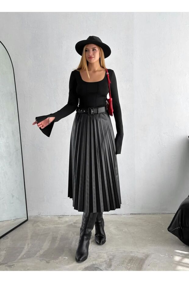 Siyah Deri Etek - 2
