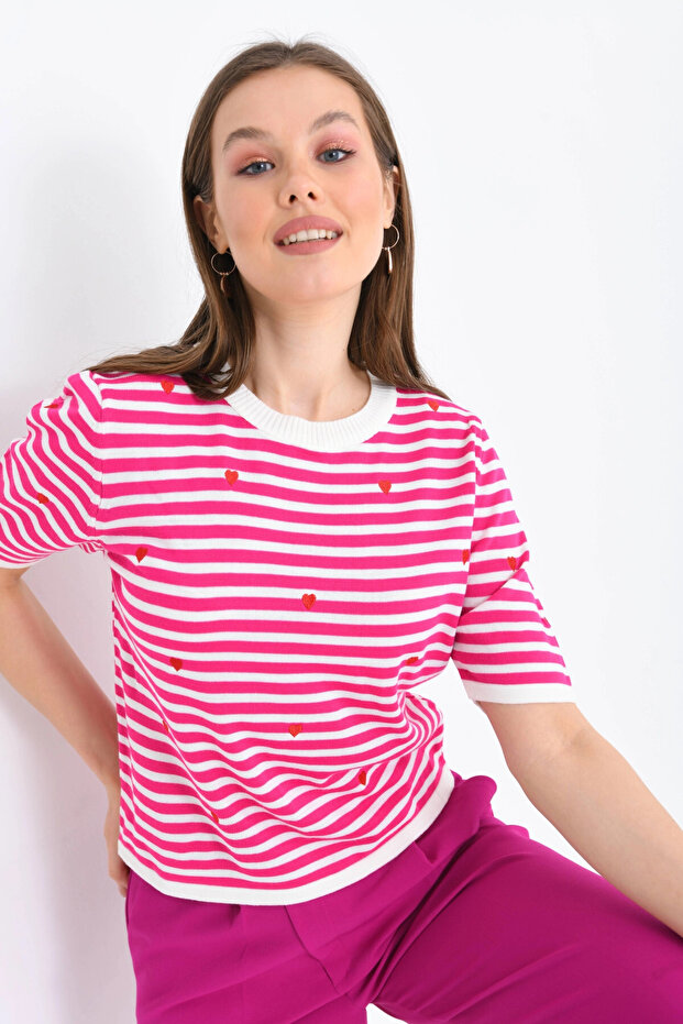 Women's Crew Neck Short Sleeve Striped Knit Sweater 10082
