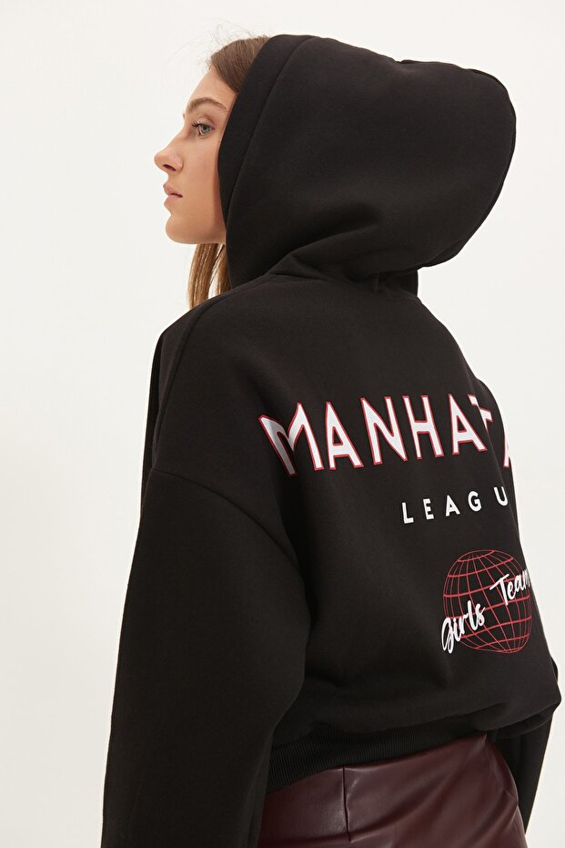 Siyah Sırt Baskı Detaylı Kapüşonlu Kalın İçi Polarlı Örme Sweatshirt TWOAW22SW0711 - 3