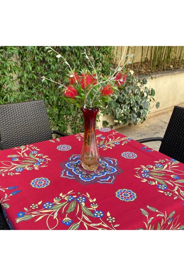 Red Tulip Patterned Square Tablecloth - 5