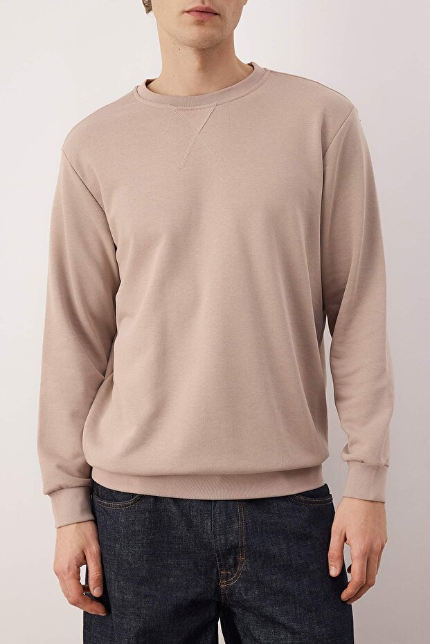 Bej Rahat Kesim Basic Bisiklet Yaka Sweatshirt TMNAW26SW00060 - 1