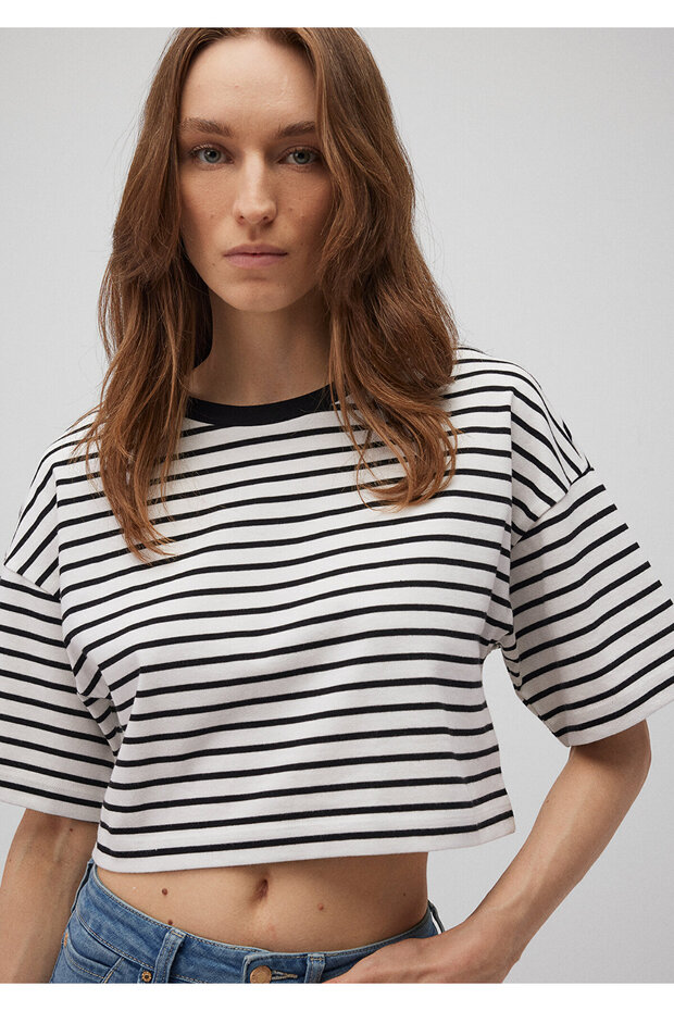 Black Striped Crop T-Shirt Crop / Short Cut 1612666 -85454