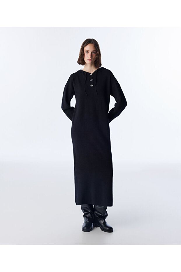 KAPÜŞONLU ELBİSE - 2