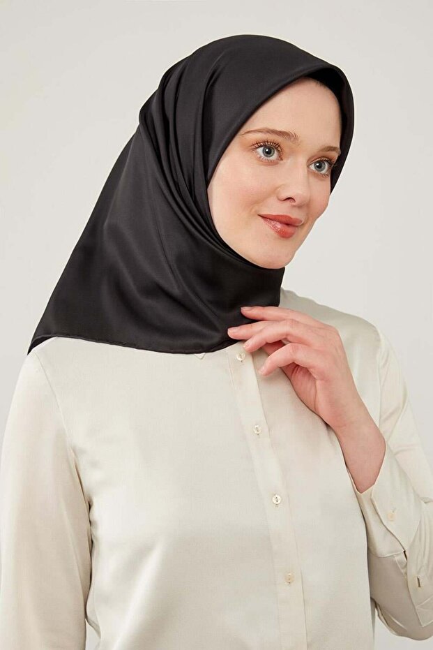 SİYAH Trend Düz Eşarp - 1